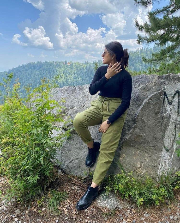 SoftCurve Ribbed Pullover